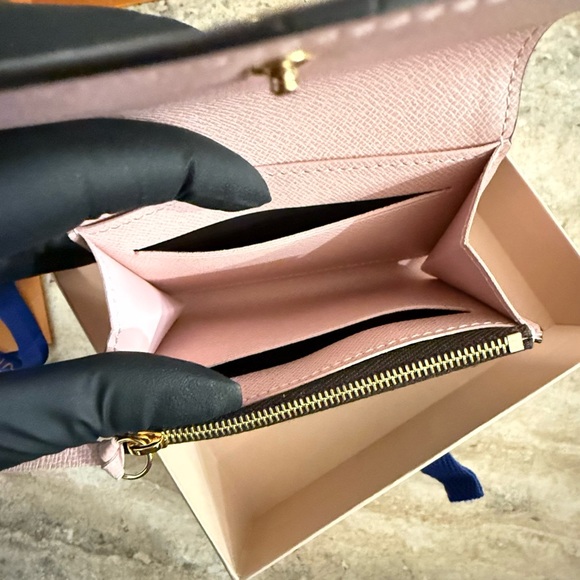 Louis Vuitton Rosalie Coin Purse - Picture 7 of 11